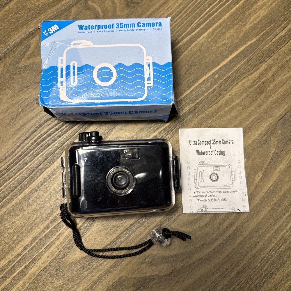 35mm Underwater Camera Black Focus Free 28mm Lens Vintage Retro Style Reusable